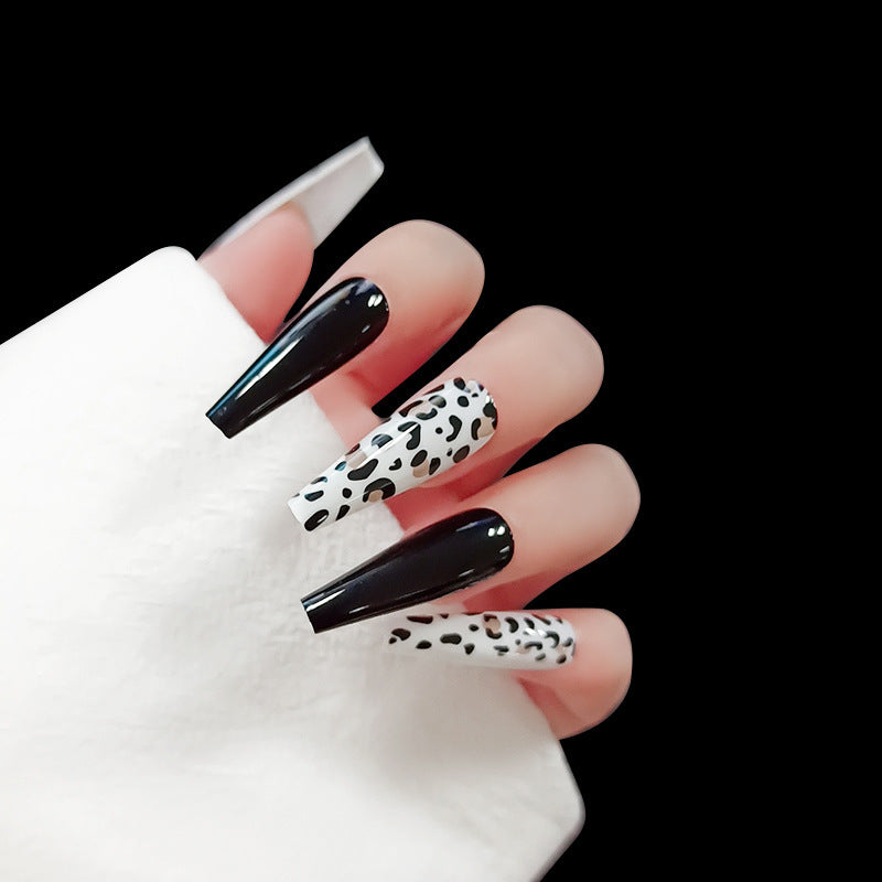 Long Ballet Nails With Flat And Pointed Water Droplets Long Ballet Nails With Flat And Pointed Water Droplets
